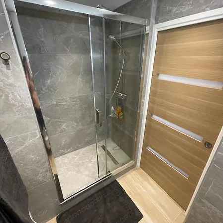 Apartamento Magnifique 2 pièces design, moderne, calme, proche plage, résidence avec piscine, tennis, wifi et place de parking privée