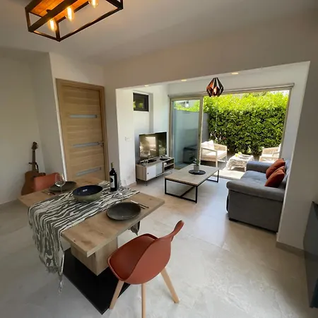 Bali Vibes Piscine Tennis Wifi Ac Clim