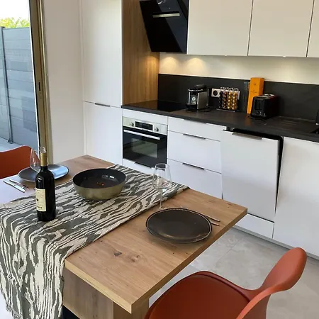 Bali Vibes Piscine Tennis Wifi Ac Clim * Antibes