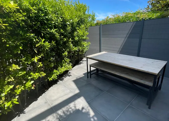 Bali Vibes Piscine Tennis Wifi Ac Clim Antibes