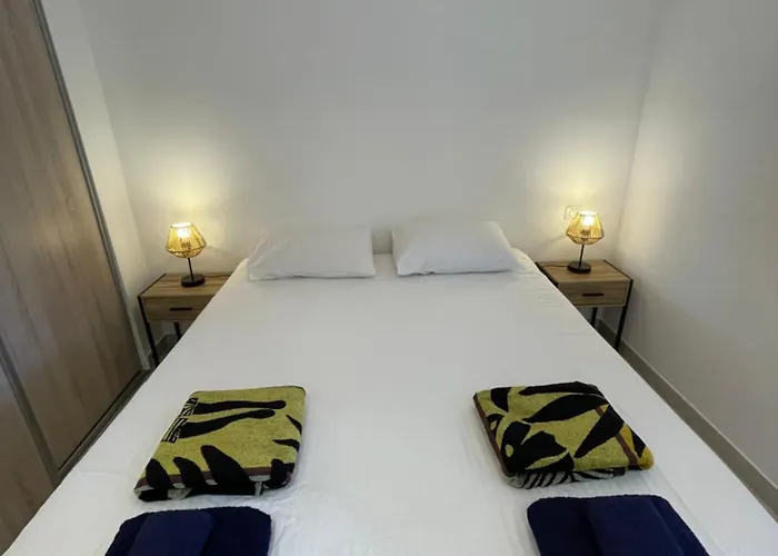 Bali Vibes Piscine Tennis Wifi Ac Clim * Antibes